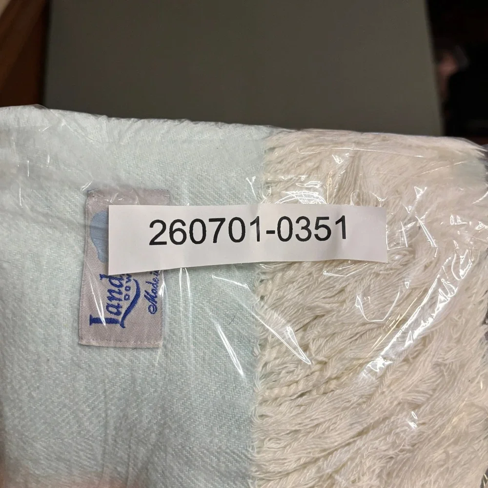 VTG Lands Downunder Light Blue Herringbone Throw Blanket Made in Italy Fringe